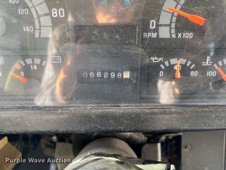 image for item IJ9579 1998 Chevrolet Blue Bird  school bus