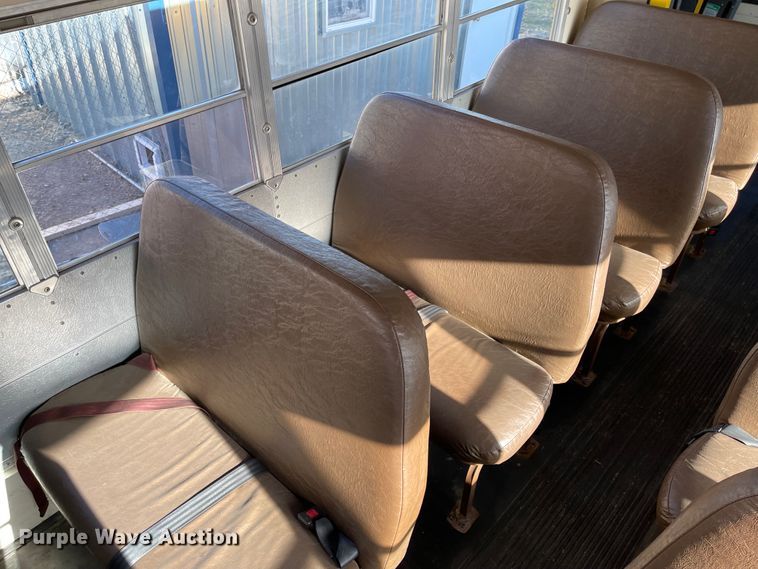 image for item IJ9579 1998 Chevrolet Blue Bird  school bus