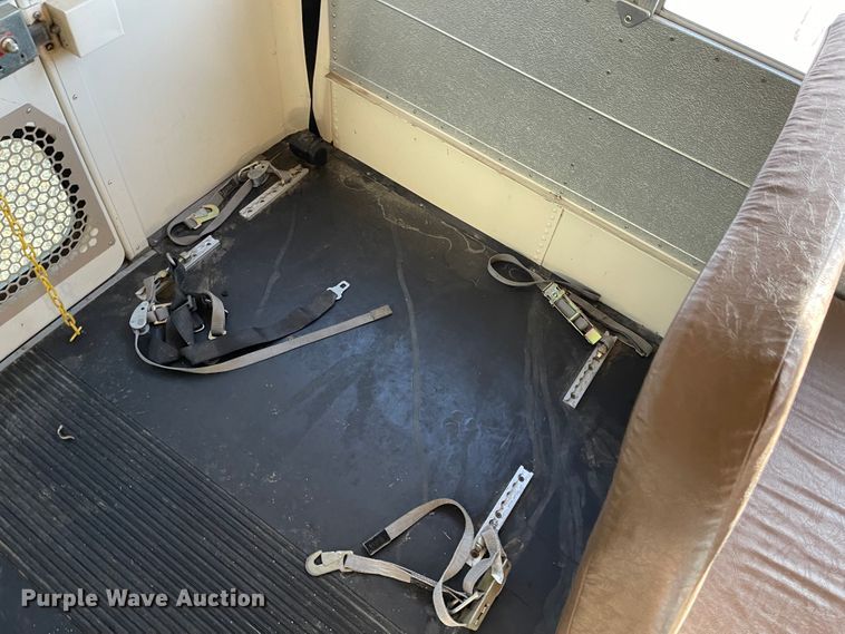 image for item IJ9579 1998 Chevrolet Blue Bird  school bus