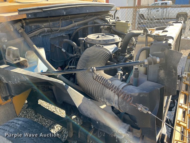 image for item IJ9579 1998 Chevrolet Blue Bird  school bus