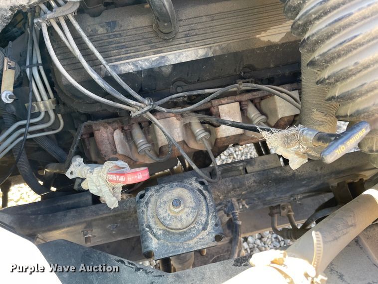 image for item IJ9579 1998 Chevrolet Blue Bird  school bus