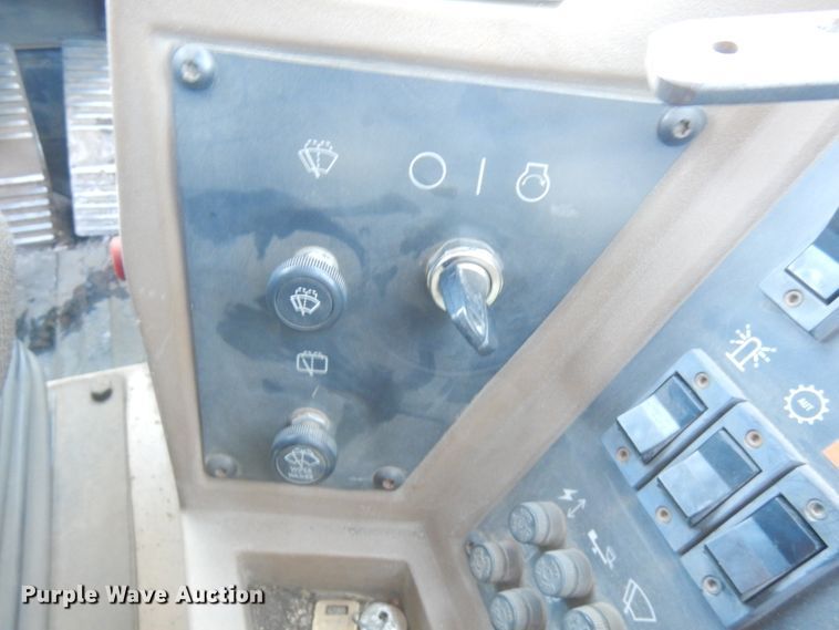 image for item IO9652 1994 Caterpillar 950F Series II  wheel loader