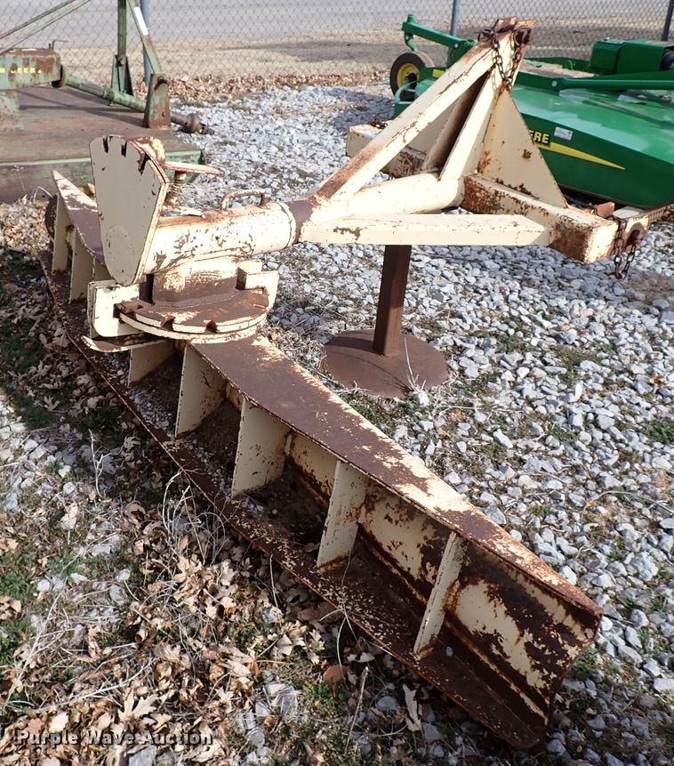 image for item IS9364 S.E. Manufacturing  8' W blade