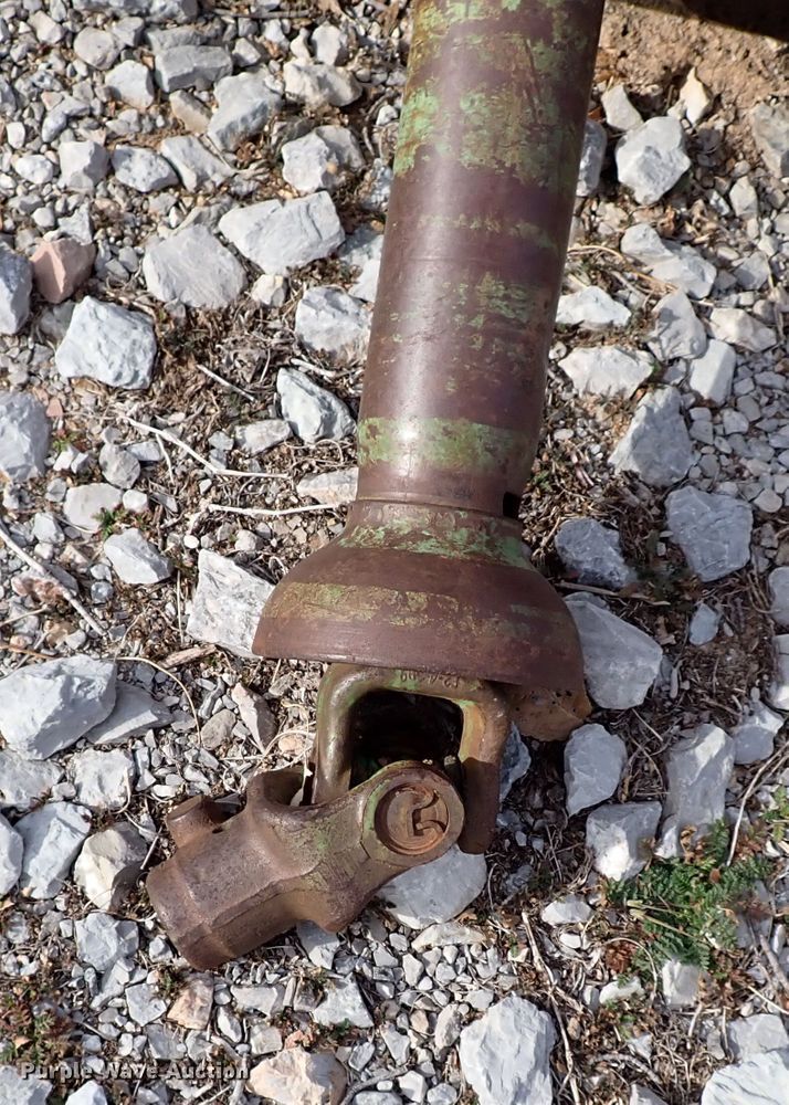 image for item IS9365 John Deere  6' W rotary mower