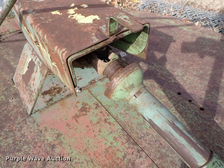 image for item IS9365 John Deere  6' W rotary mower