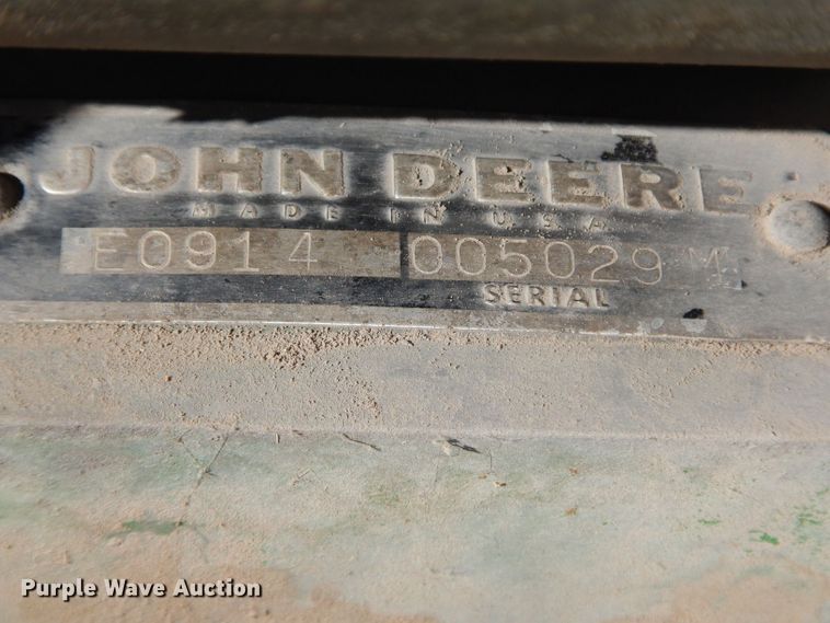 image for item IV9959 John Deere  sprayer