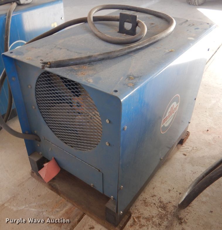 image for item IV9960 (3) Miller welders