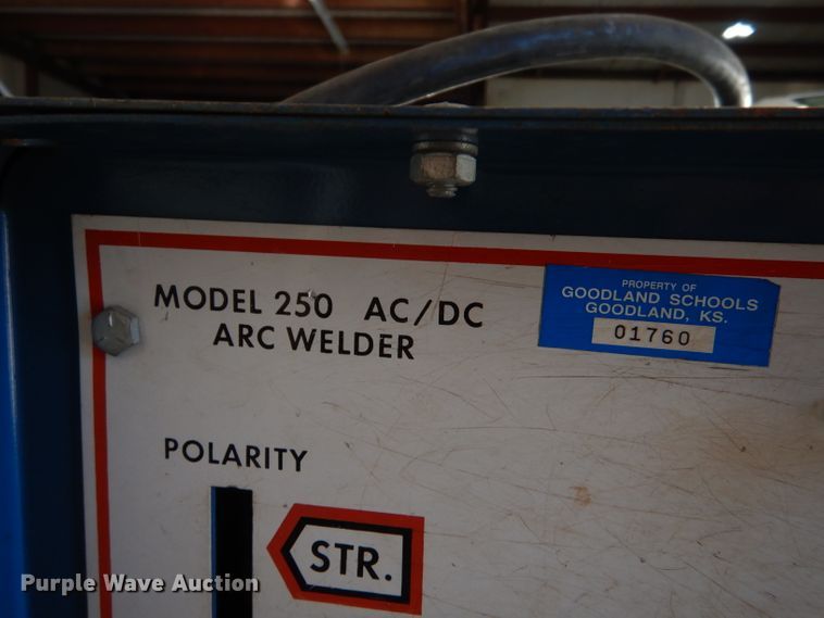 image for item IV9960 (3) Miller welders