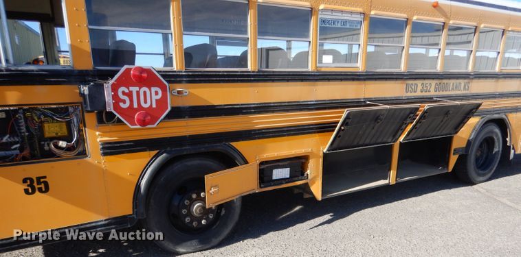 image for item IV9961 1998 Blue Bird TC2000  school bus