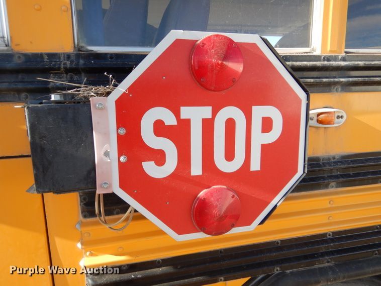 image for item IV9961 1998 Blue Bird TC2000  school bus