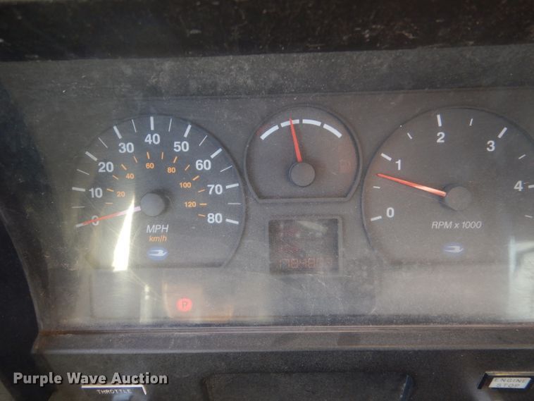 image for item IV9961 1998 Blue Bird TC2000  school bus