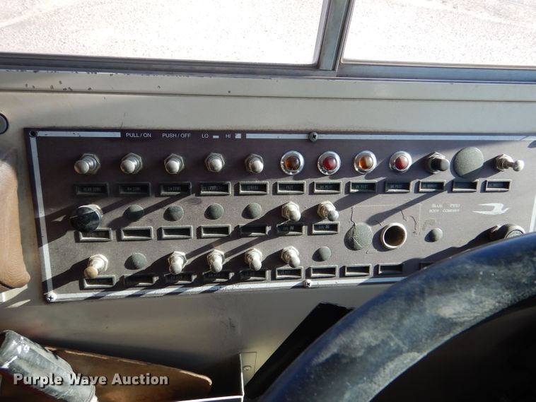 image for item IV9961 1998 Blue Bird TC2000  school bus