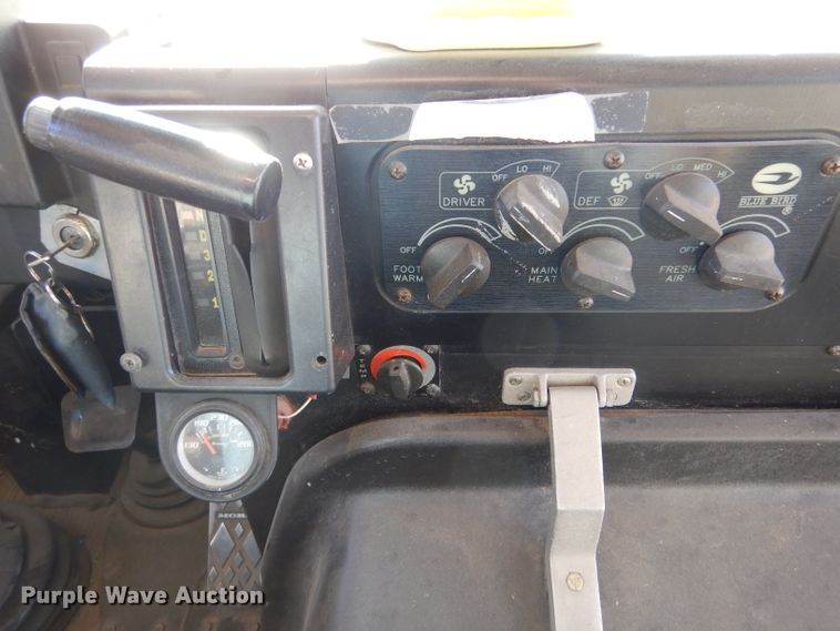 image for item IV9961 1998 Blue Bird TC2000  school bus