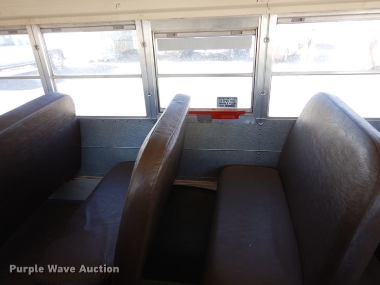 image for item IV9961 1998 Blue Bird TC2000  school bus