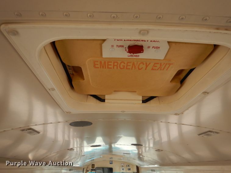 image for item IV9961 1998 Blue Bird TC2000  school bus