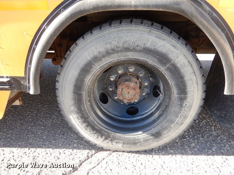 image for item IV9961 1998 Blue Bird TC2000  school bus