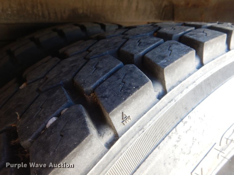 image for item IV9961 1998 Blue Bird TC2000  school bus