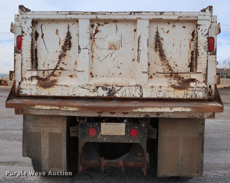 image for item IY9051 2008 International WorkStar 7300  dump truck