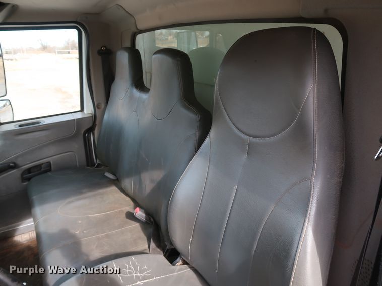 image for item IY9051 2008 International WorkStar 7300  dump truck