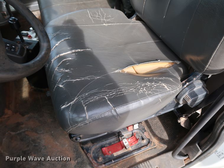 image for item IY9051 2008 International WorkStar 7300  dump truck