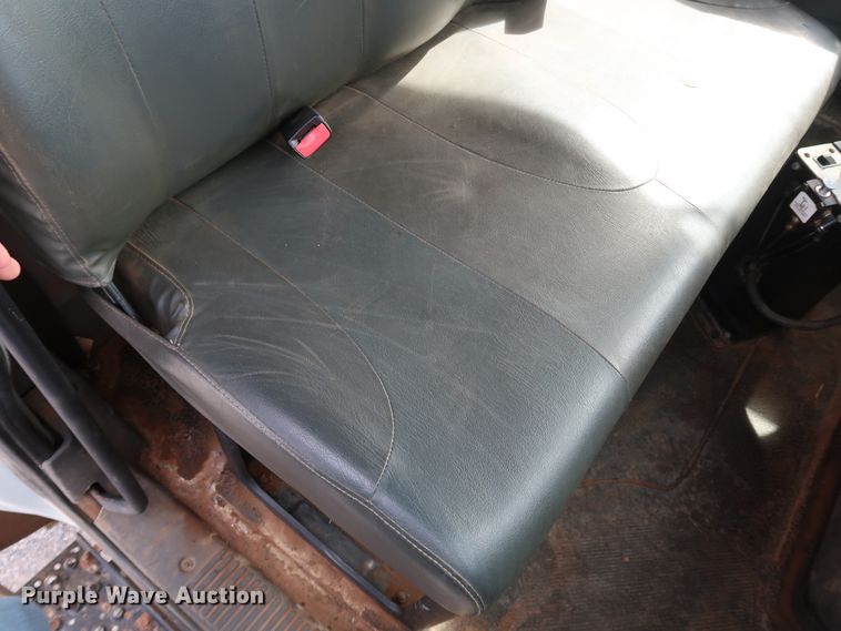 image for item IY9051 2008 International WorkStar 7300  dump truck