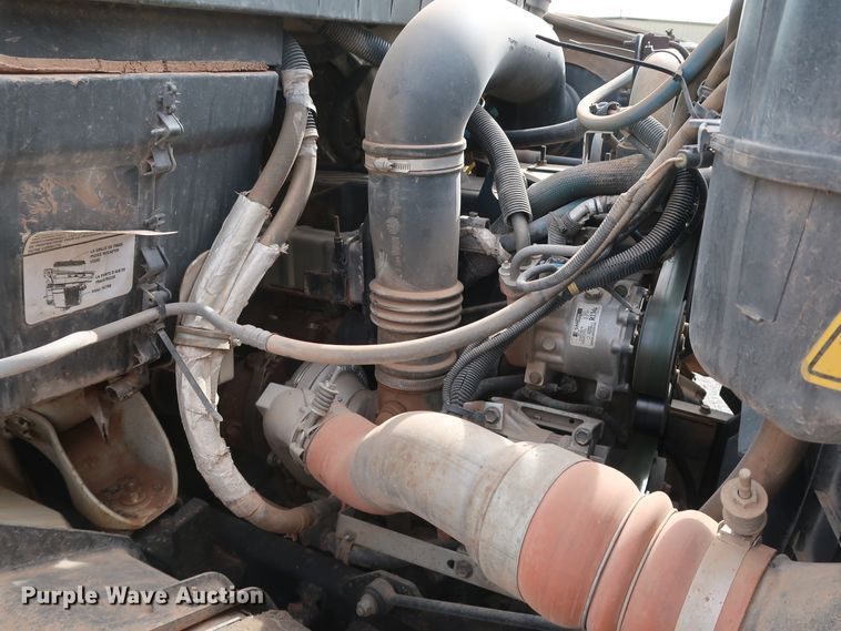 image for item IY9051 2008 International WorkStar 7300  dump truck