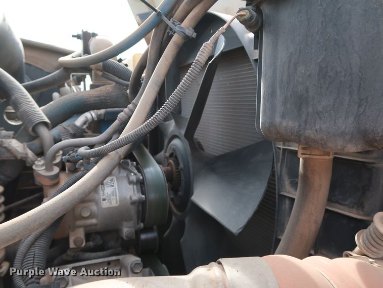 image for item IY9051 2008 International WorkStar 7300  dump truck