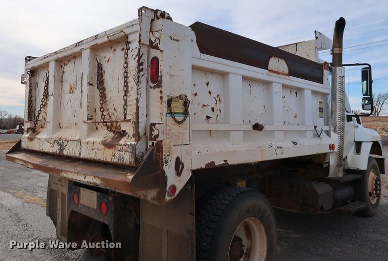 image for item IY9051 2008 International WorkStar 7300  dump truck