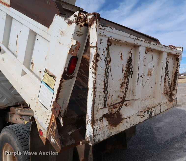 image for item IY9051 2008 International WorkStar 7300  dump truck