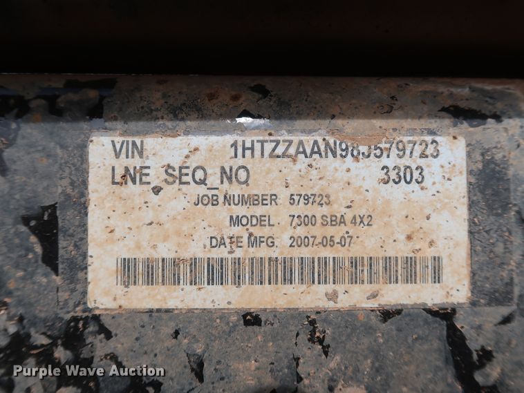 image for item IY9051 2008 International WorkStar 7300  dump truck