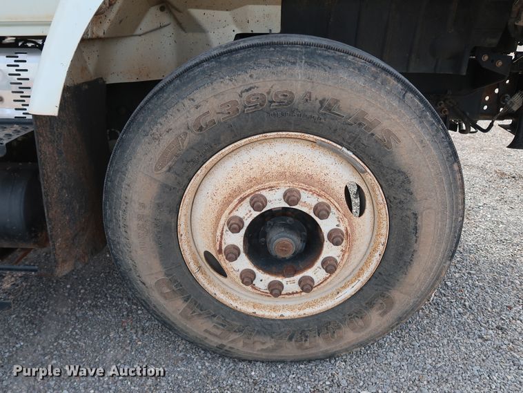 image for item IY9051 2008 International WorkStar 7300  dump truck