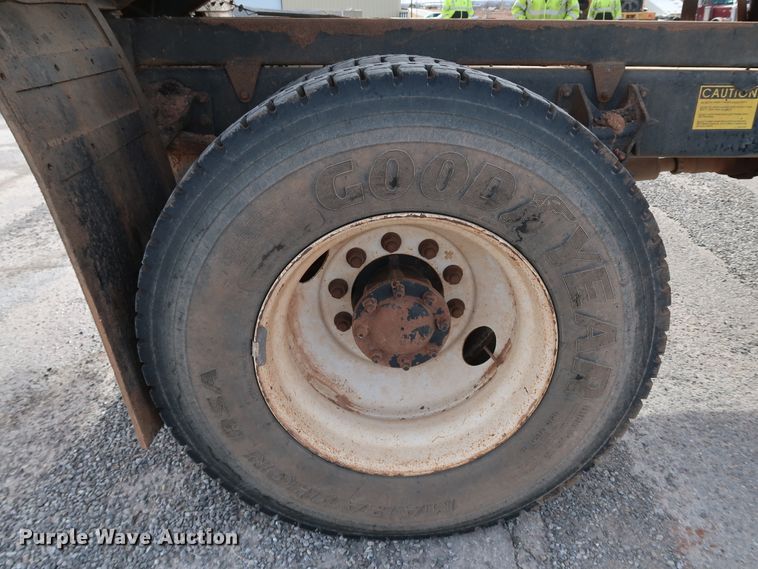 image for item IY9051 2008 International WorkStar 7300  dump truck