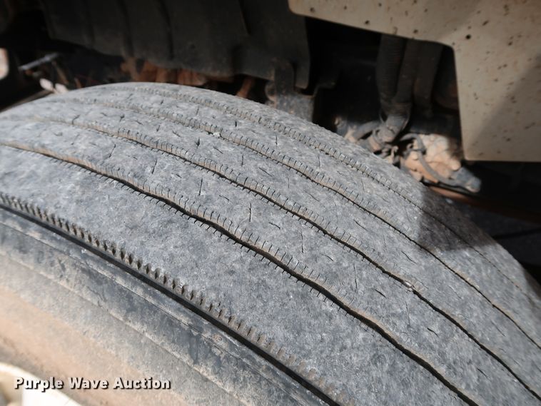 image for item IY9051 2008 International WorkStar 7300  dump truck