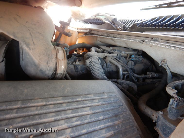 image for item JD9524 2004 Chevrolet Silverado 1500  pickup truck