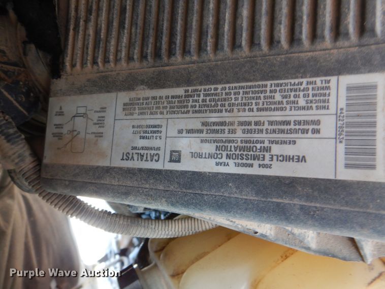 image for item JD9524 2004 Chevrolet Silverado 1500  pickup truck