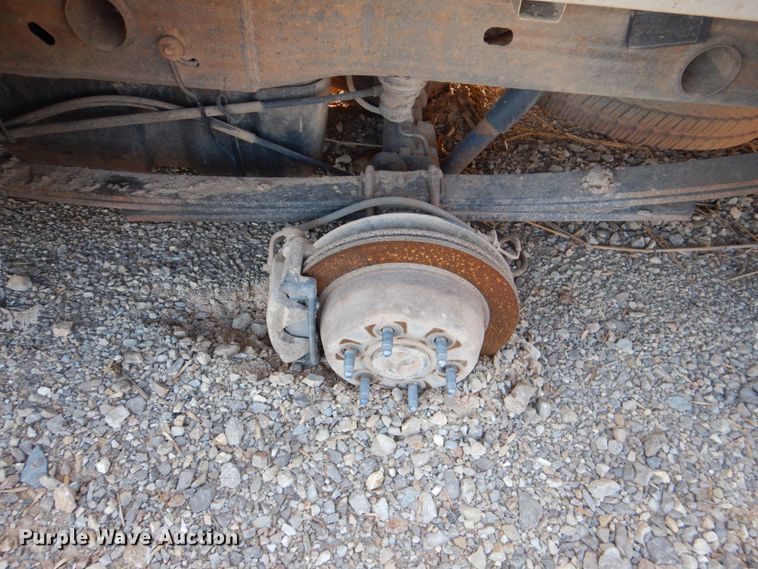 image for item JD9524 2004 Chevrolet Silverado 1500  pickup truck