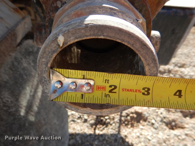 image for item JD9527 2000 Volvo VN  water truck