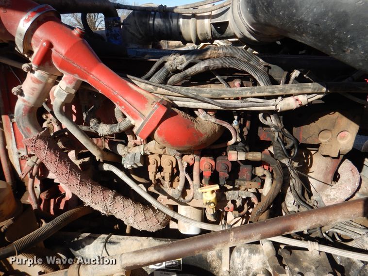 image for item JD9528 2006 Peterbilt 379  semi truck