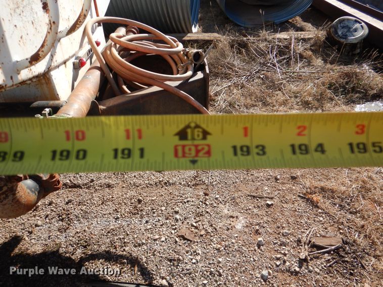 image for item JD9531 1993 Ford LTL9000  water truck