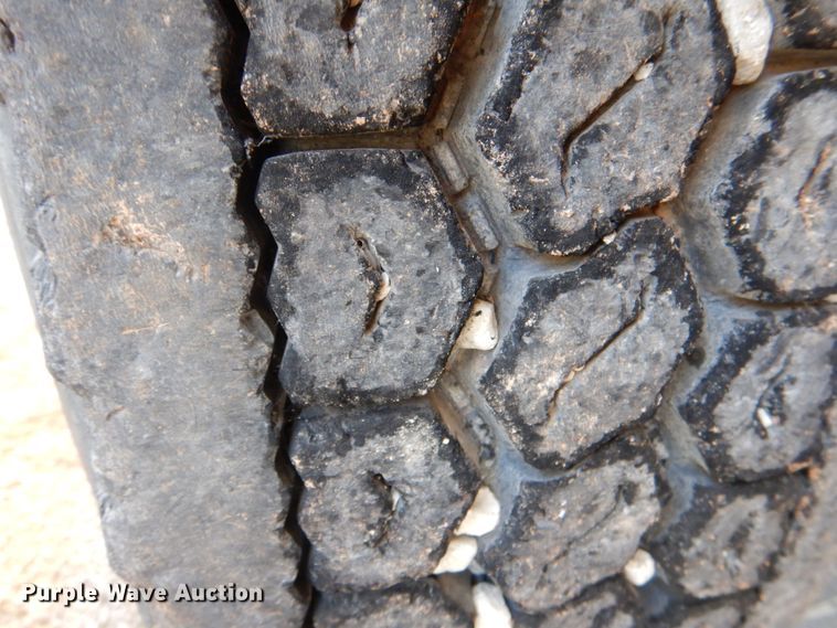 image for item JD9531 1993 Ford LTL9000  water truck