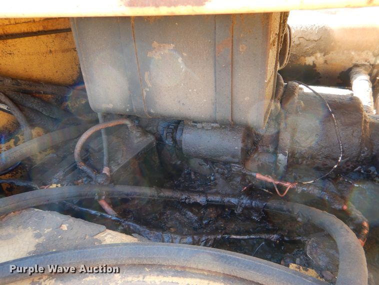 image for item JD9533 1995 Challenger RG-35  lowboy equipment trailer