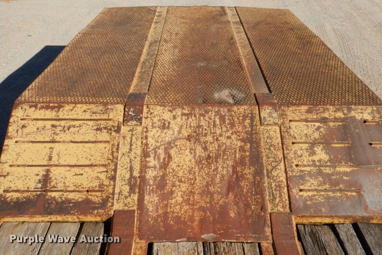 image for item JD9533 1995 Challenger RG-35  lowboy equipment trailer