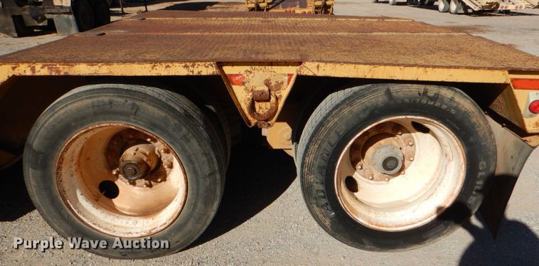 image for item JD9533 1995 Challenger RG-35  lowboy equipment trailer