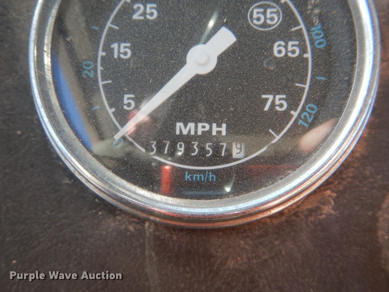 image for item JD9534 1991 Ford LT9000  semi truck