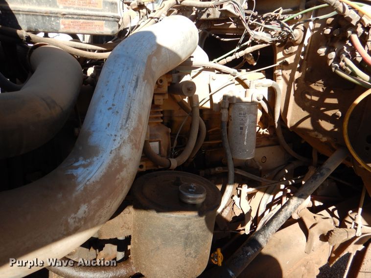 image for item JD9534 1991 Ford LT9000  semi truck