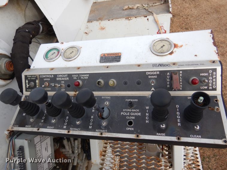 image for item JJ9726 Digger derrick truck bed