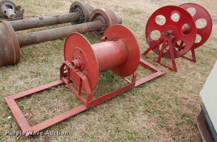 image for item JJ9727 (2) hose reels