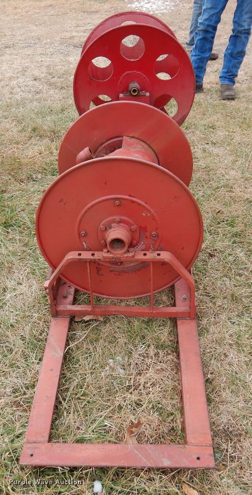 image for item JJ9727 (2) hose reels