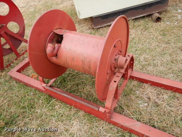 image for item JJ9727 (2) hose reels