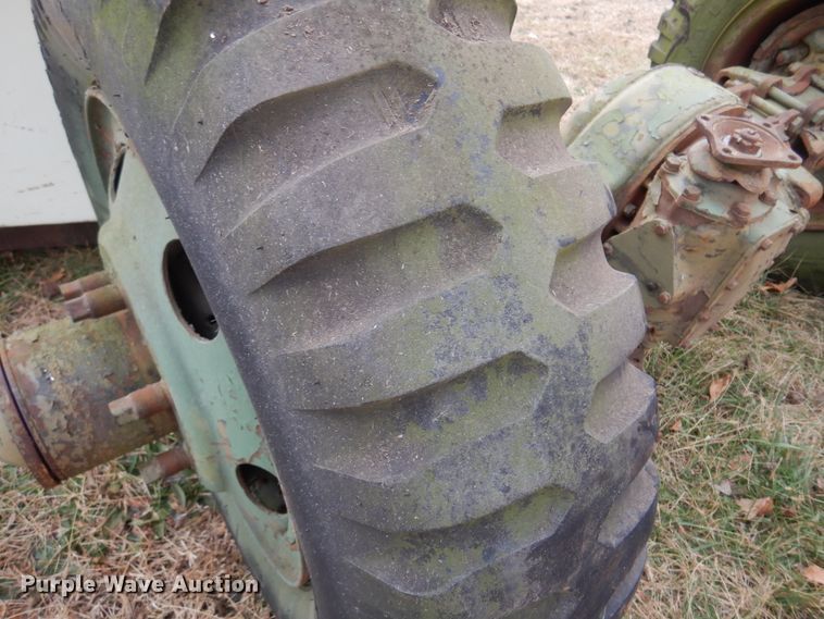 image for item JJ9729 (3) truck axles